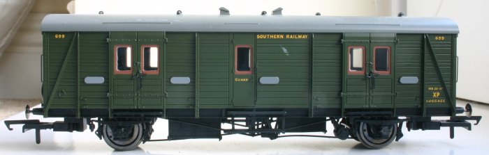 Hornby Maunsell Brake Van "C"