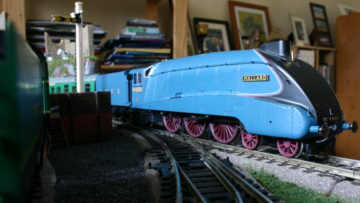 Hornby A4 4468 Mallard