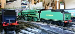 Bachmann 850 Lord Nelson on shed