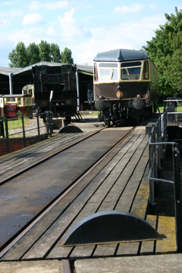Didcot Railway Centre - Diesel Railcar No 22