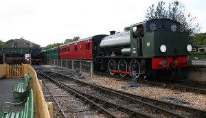 Isle of Wight Steam Railway - Hunslet Austerity - Havenstreet - WD198 Royal Engineer