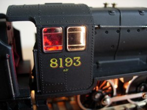 Hornby 8F 8193 - fireglow