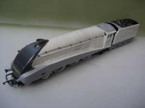 Hornby LNER A4 class 2512 Silver Fox