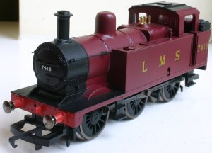 Hornby Railroad LMS 3F Jinty 7414
