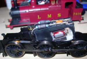 Hornby - standard 0-6-0 chassis type 7 motor - DCC fitting guide - class 08, J13, J52, J83, Jinty, GWR 2721, 57xx, Duck, Diesel, LBSCR E2, Thomas the Tank Engine - Step 3