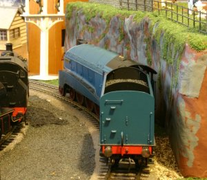 Hornby LNER A4 class - 4468 Mallard - super detail (rear)