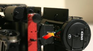 Bachmann ex-LMS Ivatt 4MT 2-6-0 43160 - DCC Fitting Guide - Step 5