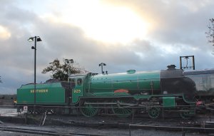 2013 Watercress Line Autumn Steam Spectacular - Ropley - Southern Schools class V - 925 Cheltenham
