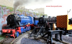 Locoyard - Bachmann 8F Austerity 2-8-0 - Longmoor Military Railway 400 Sir Guy Williams