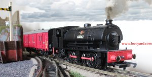 Locoyard - Hornby Hunslet Austerity J94 BR 68062 (with Maunsell Passenger Van C)