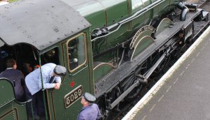 2014 Autumn Steam Gala Watercress Line - Ropley - Ex-GWR Castle Class - 5029 Nunney Castle