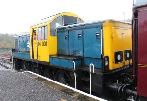 Nov 2014 Peak Rail Matlock - Class 14 Diesel Shunter 14901