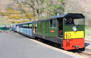 2015 - Ravenglass and Eskdale Railway - Bo-Bo Diesel hydraulic 112 h.p. Lady Wakefield