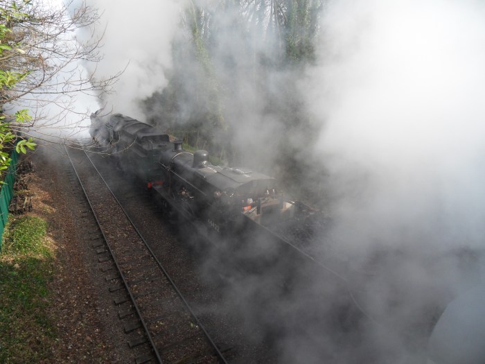 34098 Templecombe pilots 4F 44422 out of Bishops Lydeard with lots of early morning steam!